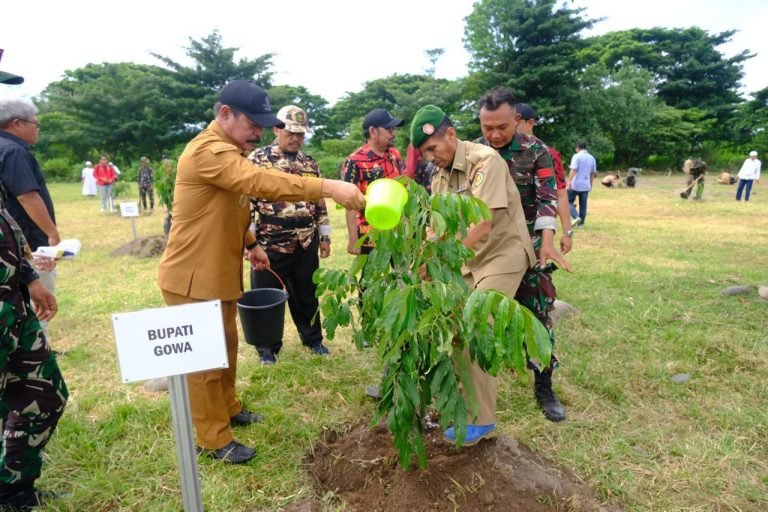 Wabup Gowa Sebut Program Reboisasi Divif 3 Kostrad Bantu Hijaukan Kawasan Bili-Bili