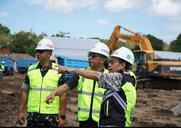 Akbar Ali Tinjau Renovasi Stadion Gelora BJ. Habibie