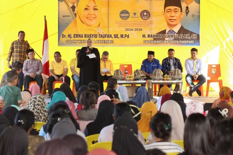 Ditandatangani Bahlil dan Sarmuji, Erat Bersalam Terima Rekomendasi Usungan Partai Golkar