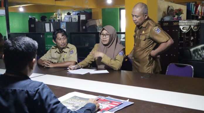 Cukup 5 Menit, KP2KP Enrekang Hadirkan Layanan ‘Pit Stop’ Pajak di Dispopar Enrekang