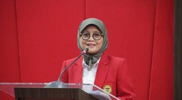 Prof Farida dari Jas Merah Memimpin Jas Jingga