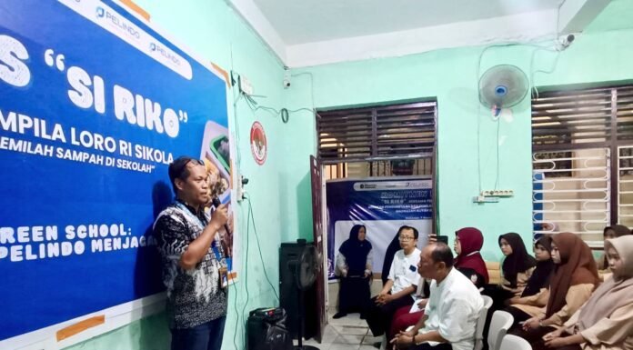 Pelindo Makassar Tanamkan Kepedulian Lingkungan Sekolah Lewat Program “Kelas Si RIKO”