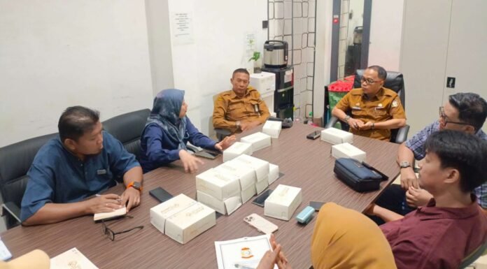 Pelindo Regional 4 Makassar dan Pemkot Sinergi Canangkan Gerakan Bersih Kanal